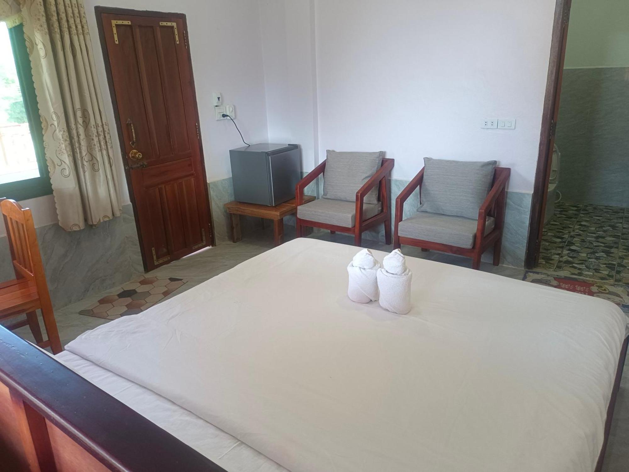 Dd Guesthouse Vang Vieng Exterior foto