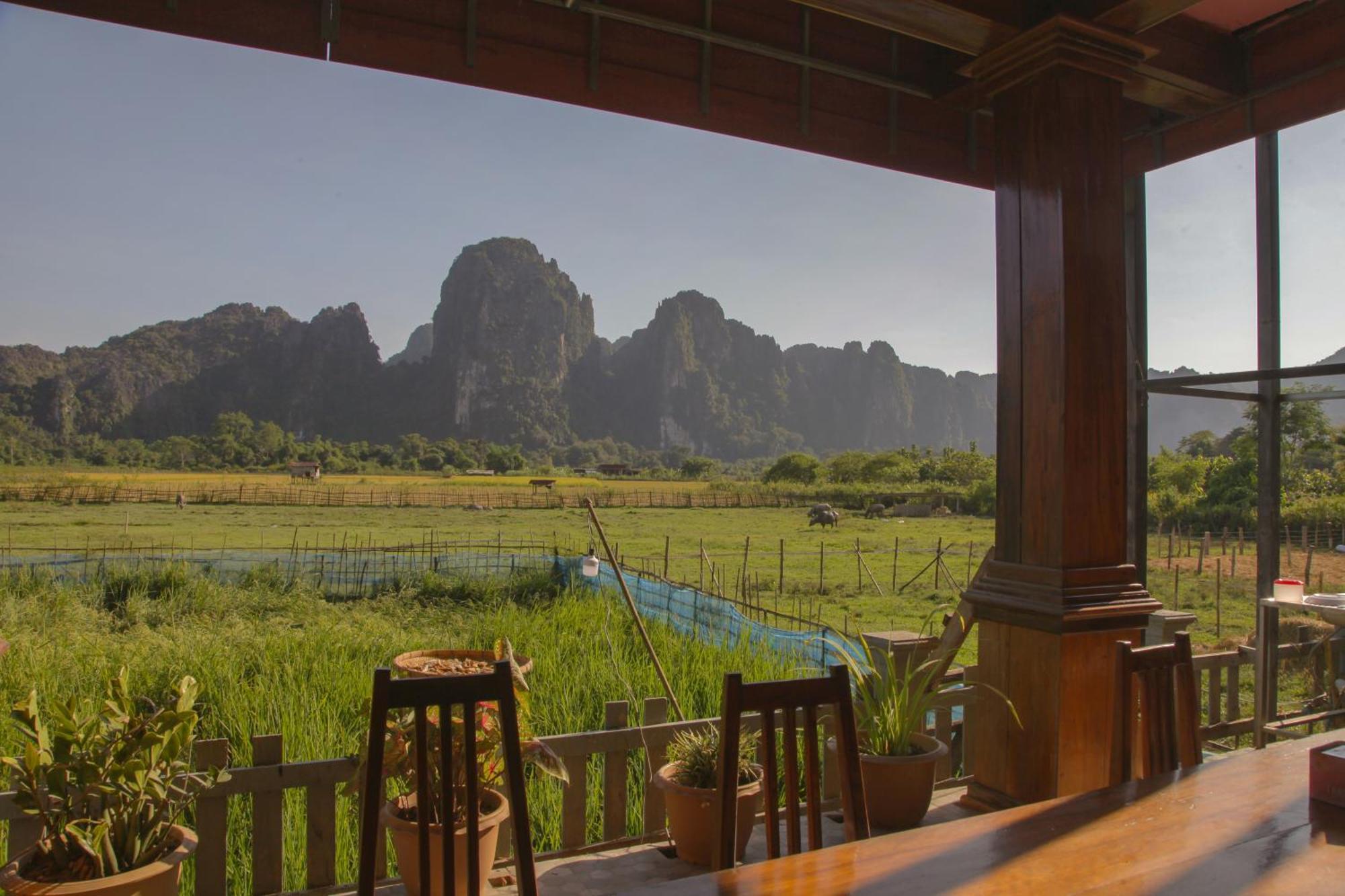 Dd Guesthouse Vang Vieng Exterior foto
