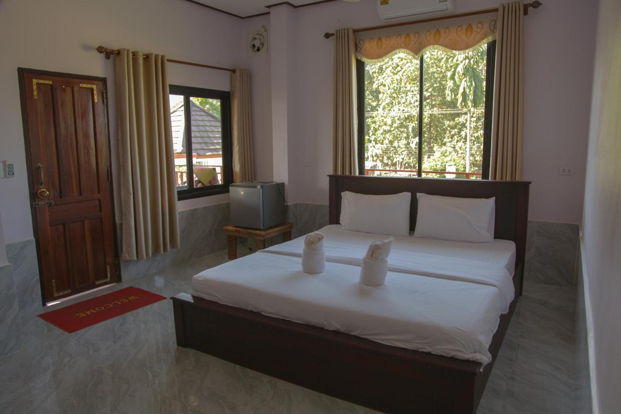 Dd Guesthouse Vang Vieng Exterior foto
